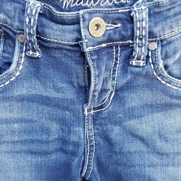 Maurices Cropped Jeans with Bling Flap Pockets Size 5/6 - Picture 10 of 10